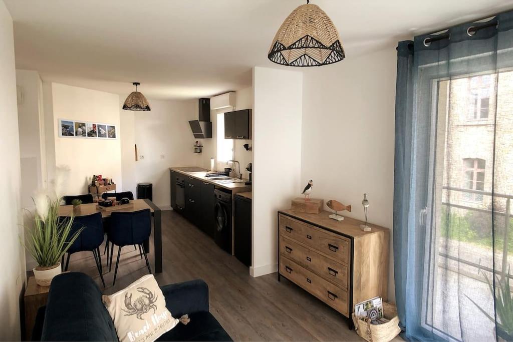Appartement, Confort, Parking, Terrasse Динан Экстерьер фото